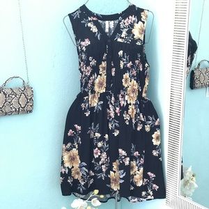 NWT short black dress size M